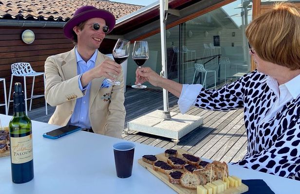 Medoc Afternoon Wine Tour - 2 Wineries, tastings & delicacies