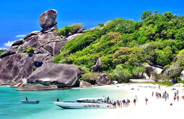 Phuket Similan Island Andaman Ocean Tour by Van and Speedboat