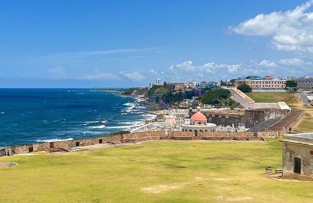 Old San Juan Walking Tour with a Historian