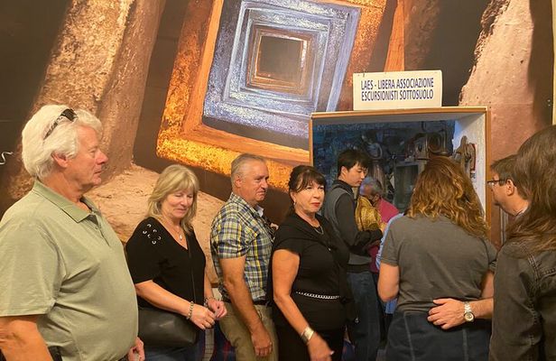 Private Mini Tour to Underground Naples and the Spanish Quarters