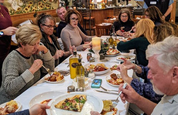 Berlin Tasting Tour: A Delicious Walk Through History