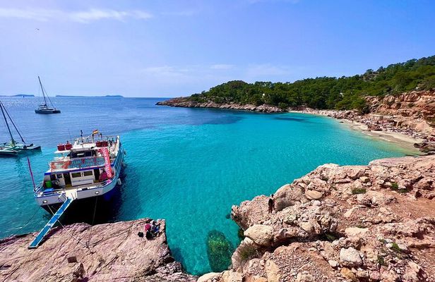 Cala Salada and Unspoiled North Beach Tour. Snorkelling and Aquarium