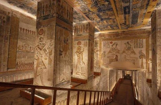 Guided Day Tour in Luxor's West Bank