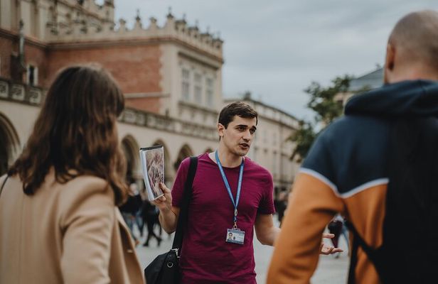 Private Tour of Krakow Old Town and Jewish Quarter in one walk