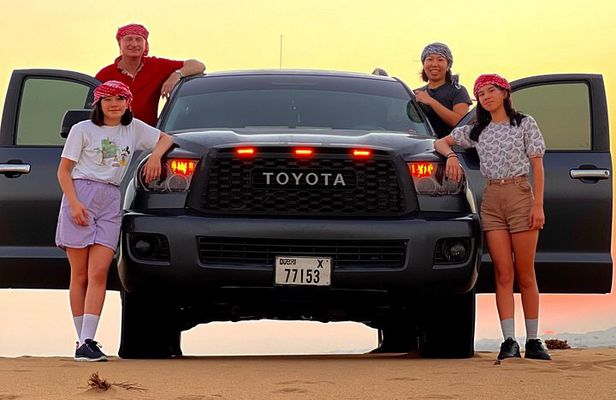 Private 4x4 Dubai Red Dune Desert Safari, BBQ Dinner & Much More