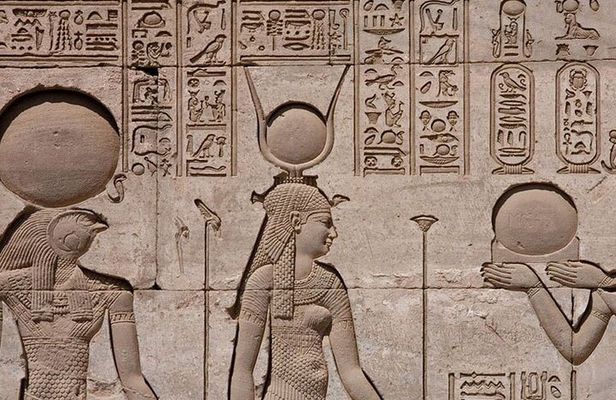 Valley of the Nobles /Habu Temple & Deir El Medina