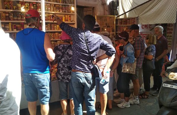 Jaipur Heritage Walk - Artisans | Bazaars | Culinary | Temples (Awarded)