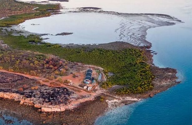 Dampier Peninsula Adventure 4WD Tour from Broome with Optional Return Flight