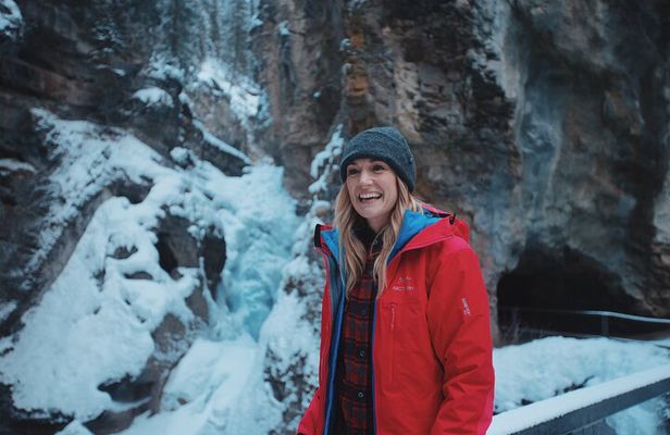 Johnston Canyon Frozen Waterfalls & Banff Backroads Wildlife Tour
