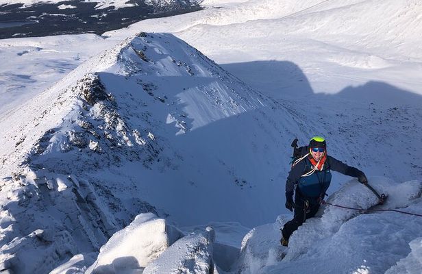 Private Guided Winter Mountaineering Experience in the Cairngorms