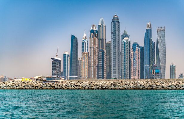 Modern Dubai Skyline Tour incl. 60-min Marina Boat Cruise