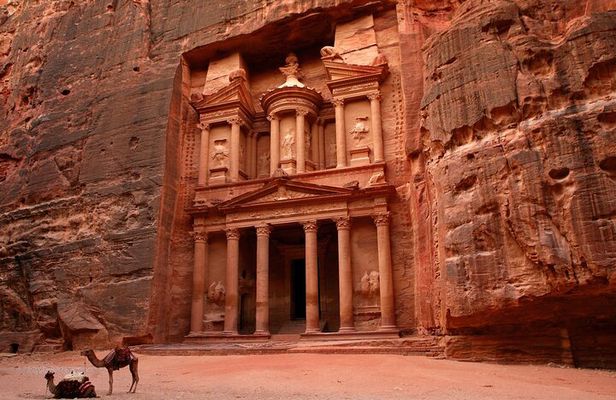 "Majestic Jordan: A 3-Days Exploration of Wonders"