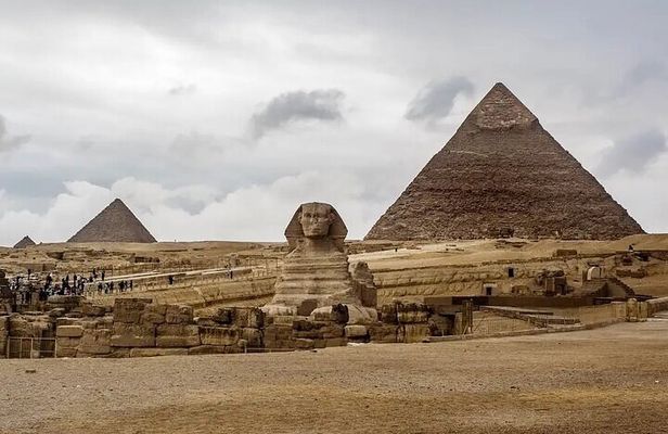 Full-Day Private Tour Giza Pyramids Saqqara and Memphis ( Included BBQ lunch )
