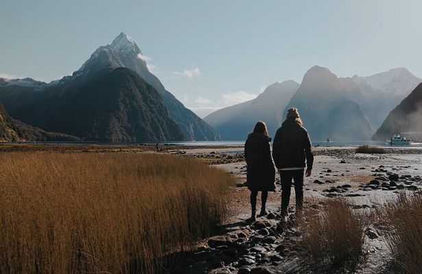 Milford Sound Fly Explore Fly ex Queenstown by Glenorchy Air