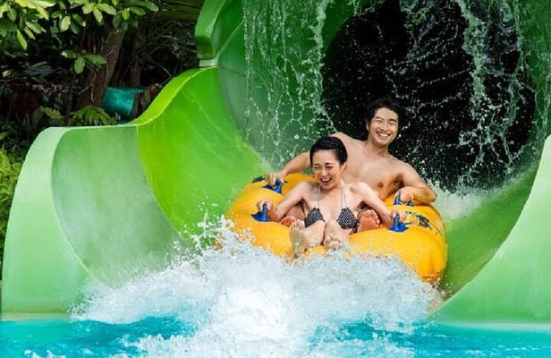 Adventure Cove Waterpark + 1 Way Transfer