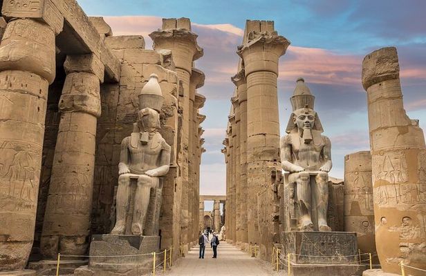 Private Full Day Tour to East and West Banks of Luxor