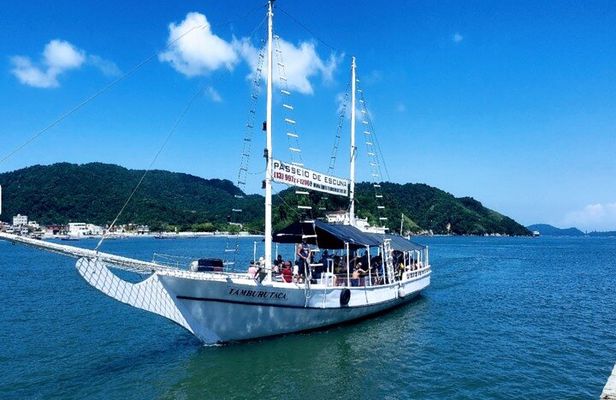Full-Day Private Tour of Santos with Boat Tour and Viewpoints – Tickets Included