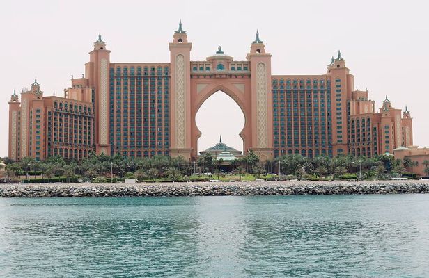 Half-Day Dubai Sightseeing Tour – Shared Coach, Top Landmarks