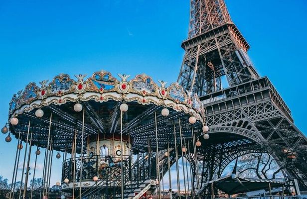 Paris: Eiffel Tower Summit Small-Group Guided Tour Max 6 People