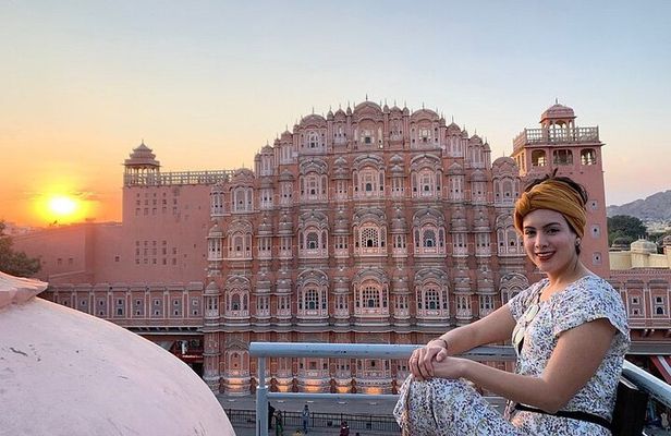 From Delhi: Private Jaipur Tour by Car - All Inclusive