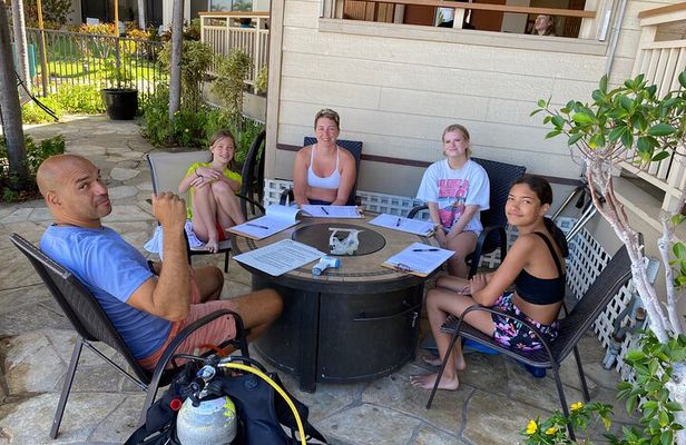 PADI Scuba Lesson and Shore Dive in Maui