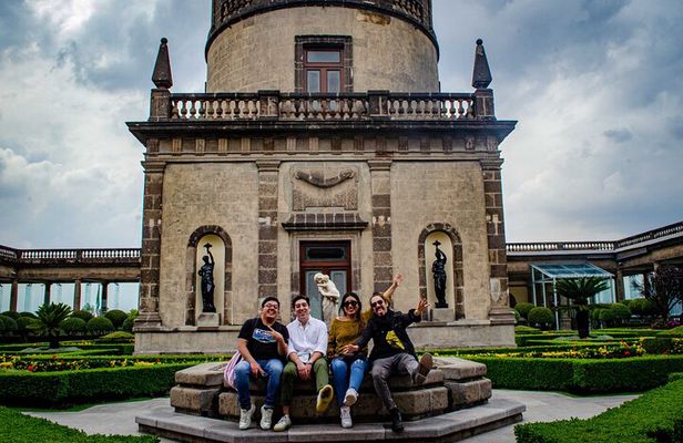 Exclusive Tour to Chapultepec Castle