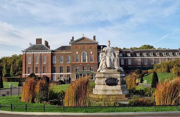 Royal Kensington Walking Tour