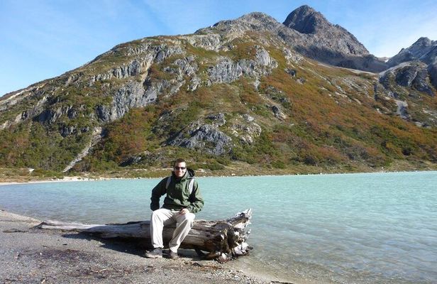Laguna Esmeralda Trekking Adventure with Lunch
