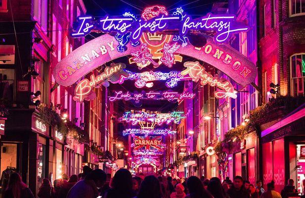 London Christmas Lights Private Walking Tour