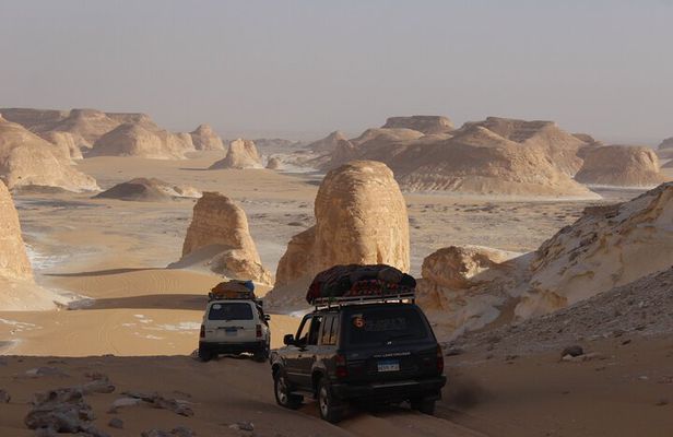2-Day Black and White Deserts Tour w/ Desert Activities in Egypt