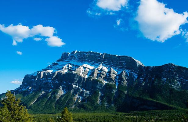 Banff Deep 1 Day Tour in small group