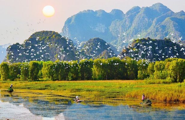 Hoa Lu, Tam Coc, Mua Cave Via Bike & Boat - Top Rated Tours 1 Day