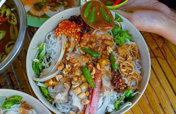 Walking Food Tour of Da Nang