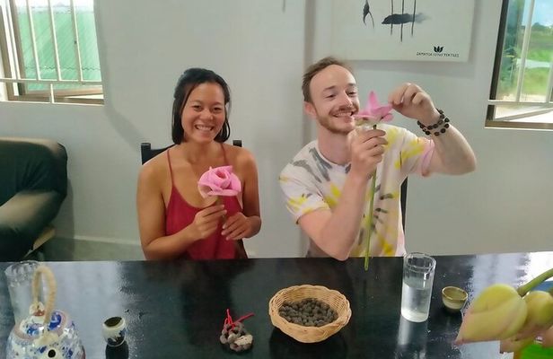 Lotus Silk Farm: Amazing craft classes & boat excursion