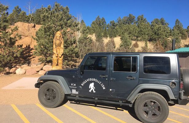 Sightseeing Jeep Tour in Garden of the Gods