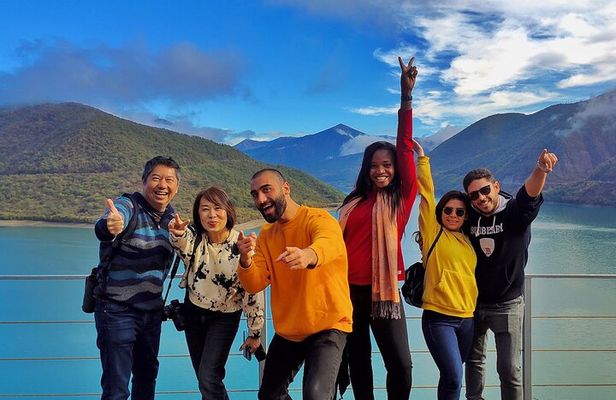 Day Trip to Gudauri and Kazbegi Including 4WD