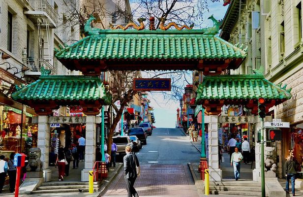 San Francisco North Beach and Chinatown Walking Secret Food Tour