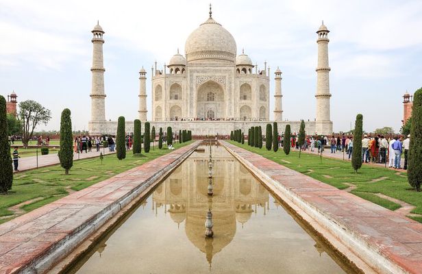 Taj Mahal Private Day Tour from Delhi by Express Train with Lunch