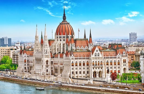 Parliament Tour in Budapest with Audio Guide