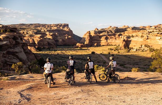 Electric Dirt Bike Tour- Explore Gemini Bridges and Sandstone Canyons, Moab
