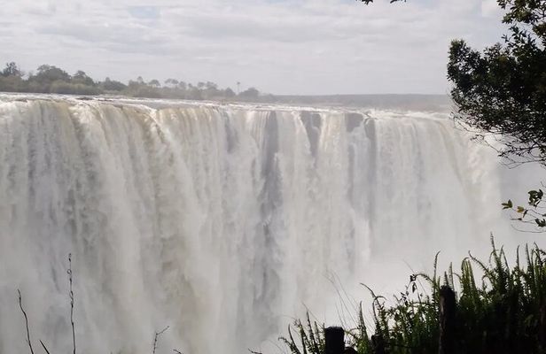 New Combo Special Helicopter & Zambia Zimbabwe Falls Tour 