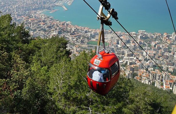 Small Group Tour to Jeita Grotto, Harisa & Byblos with Hotel pickup