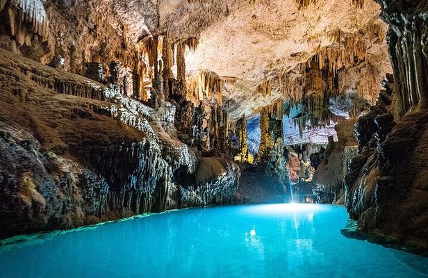 Semi-Private Tour to Jeita Grotto, Harissa and Byblos with Lunch