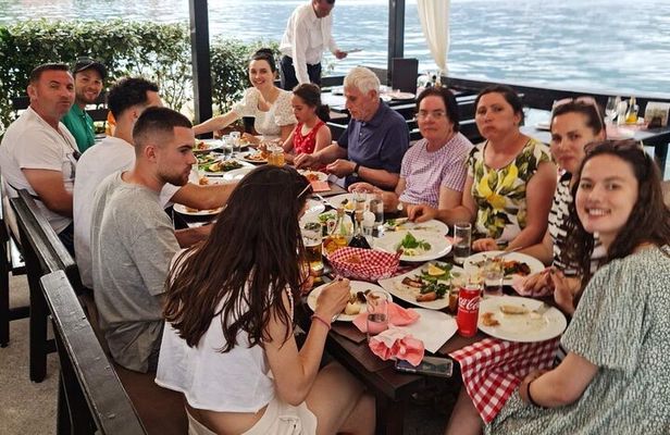 Blue Cave tour and lunch at the local Restaurant, all inclusive - 5h duration