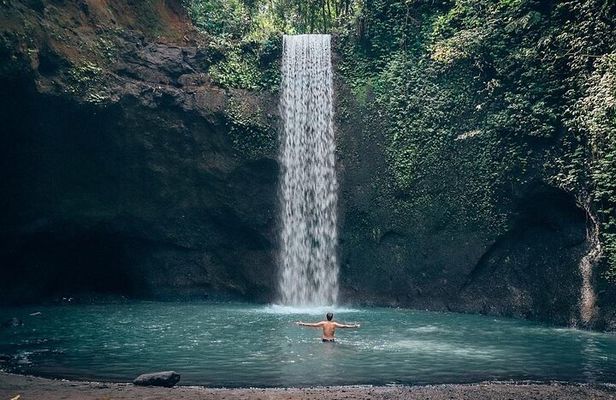 Bali Blue Lagoon Snorkeling with Lunch & Private Hotel Transfer