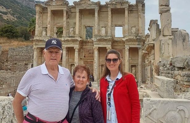 Kusadasi Port Private Ephesus & Virgin Mary Tour with Lunch