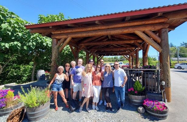 Fraser Valley Wine Tour from Vancouver with a Light Lunch