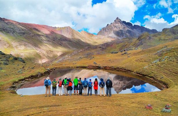 4-Day Tour in Ausangate Trek and Rainbow Mountain of Cusco
