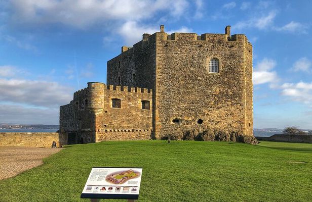 Private 'Outlander' Film Locations Day Trip from Edinburgh
