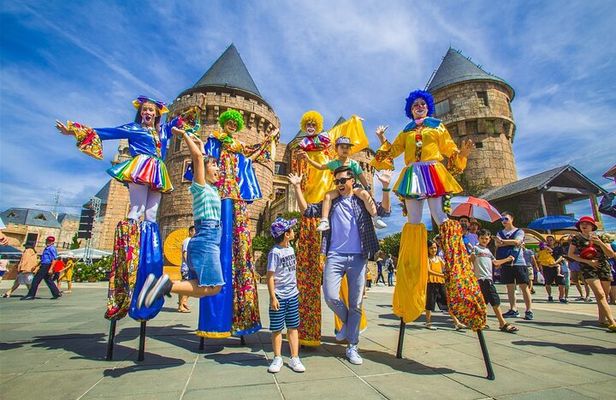 Ba Na Hill- Golden Bridge-Fantasy Park from Da Nang/ Hoi An 1 Day